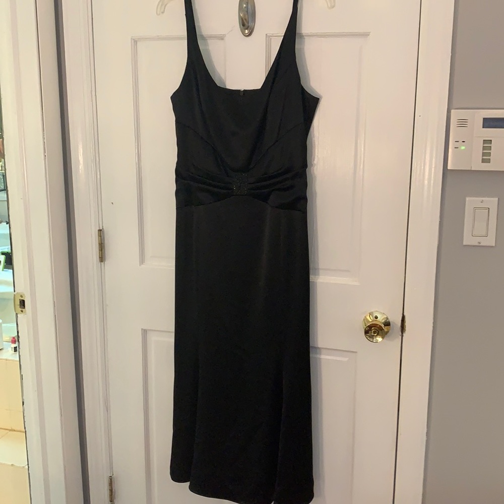 Anne Klein Black satin dress tea length